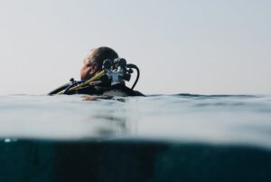 Pourquoi choisir un moniteur de plongée indépendant ?